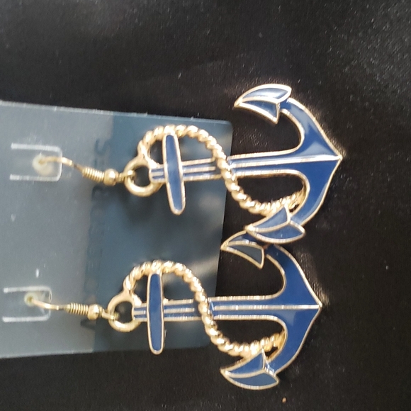 Old Navy Jewelry - OLD NAVY Earrings